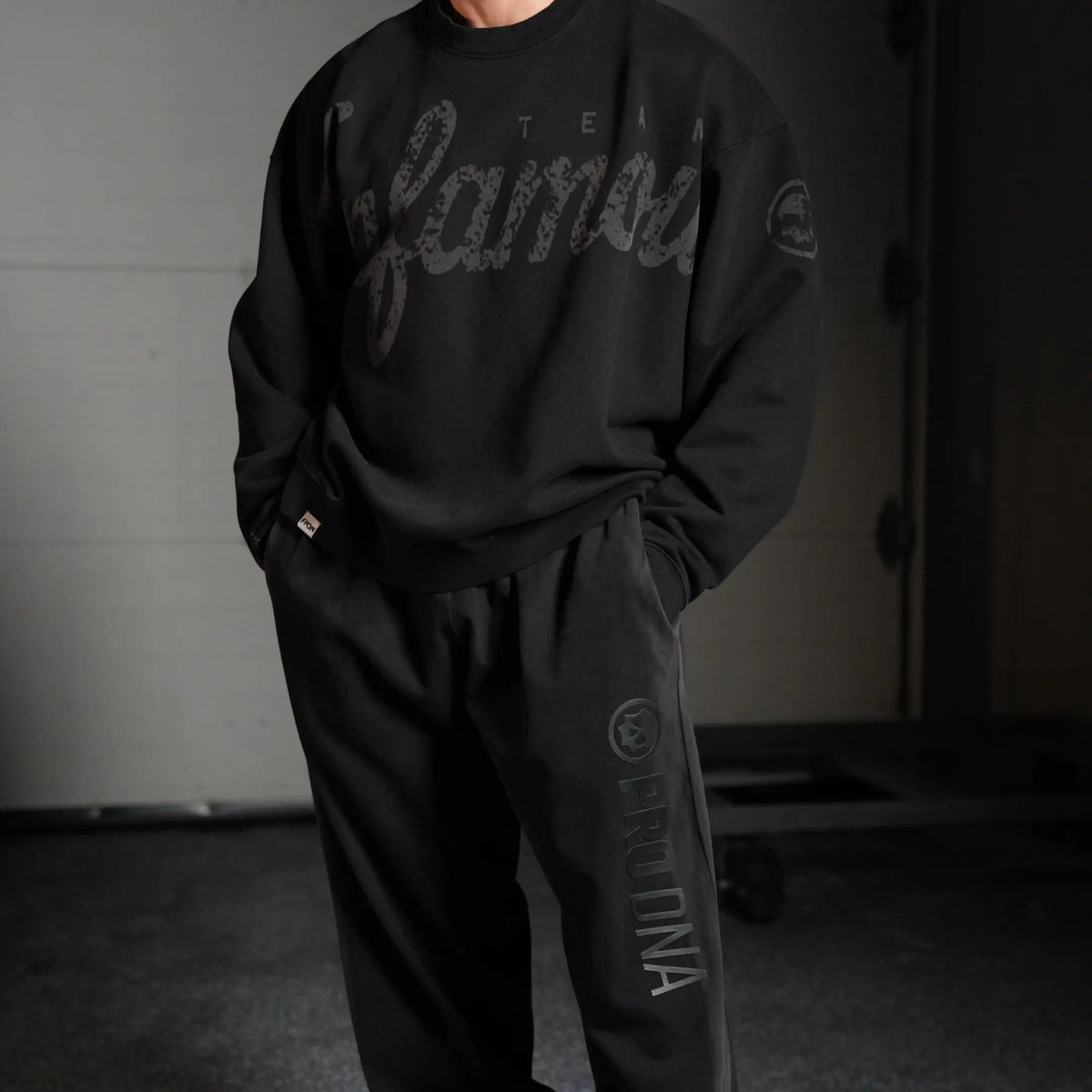 HERITAGE CREWNECK - SCRIPT / BLACK WASH Infamous Paintball