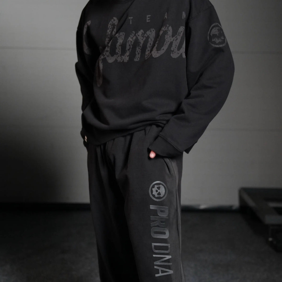 HERITAGE CREWNECK - SCRIPT / BLACK WASH Infamous Paintball