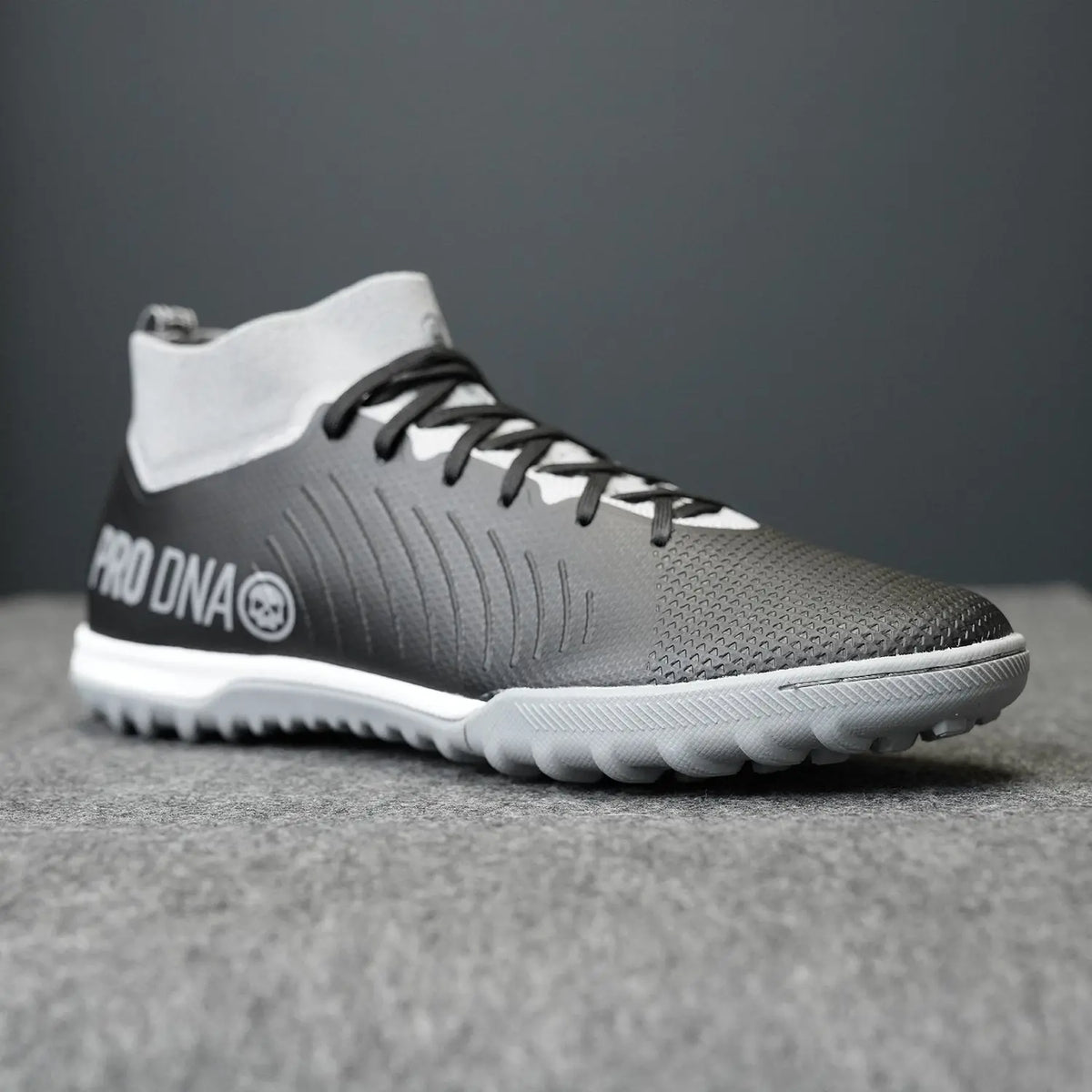 PRO DNA™ TRAINING DIVISION TURF CLEATS Infamous Paintball