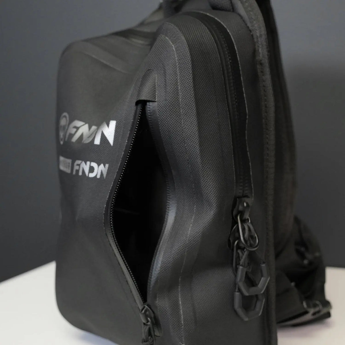 FNDN® TECH SLING BAG Infamous Paintball